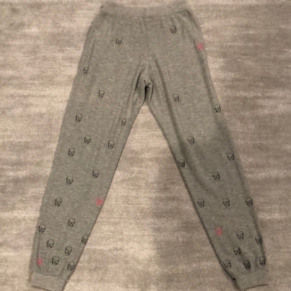 Chaser Gray Skull Print Joggers - Picture 3 of 3
